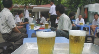 Tạm dừng hoạt động quán bia, chợ cóc tại Hà Nội