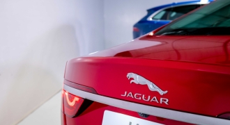 Jaguar F-Pace mới - Hoàn hảo ở mọi góc nhìn