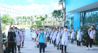 Sinh viên ĐH Y dược Cần Thơ hỗ trợ tỉnh Đồng Tháp phòng chống dịch