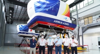 Trung tâm Đào tạo Airbus tại Việt Nam hợp tác với Vietjet cung cấp các khóa học chuyển loại A320   