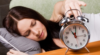 Điều gì xảy ra với cơ thể khi ngủ quá 8 tiếng/ngày?