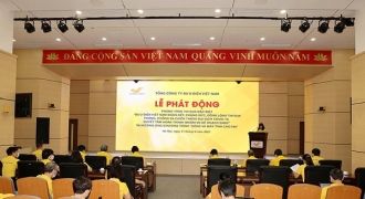 Vietnam Post ủng hộ 10.000 thiết bị thông minh cho chương trình “Sóng và máy tính cho em”