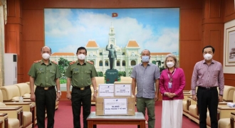 Tập đoàn Masan tặng 150.000 hộp sữa, hỗ trợ dinh dưỡng cho F0 tại các bệnh viện TP. HCM