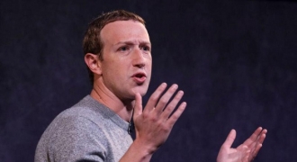 CEO Facebook nói gì về sự cố sập hệ thống trên toàn cầu?