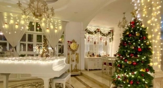 Ngắm biệt thự được sao Việt trang trí Noel lộng lẫy như cung điện