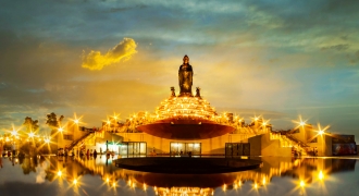 Lên nóc nhà Nam Bộ sống cùng ngàn năm Phật Pháp
