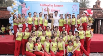Team Yoga của Á hậu Doanh nhân toàn năng châu Á Phạm Thị Cúc tham gia Festival Yoga 2022