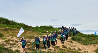 150 nhân viên VPBank băng rừng, vượt sa mạc đi… “săn mặt trời”