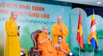 Chùa Ba Vàng đón mừng phái đoàn Liên minh Phật giáo Lào