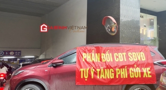 Vụ cấp bìa tại Chung cư Việt Đức Complex (Bài 3): Hàng trăm gia đình bị khóa thẻ xe ô tô