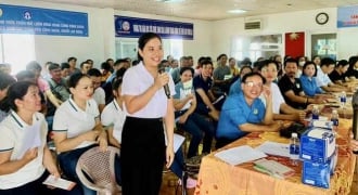 Hội KHHGĐ Thừa Thiên Huế truyền thông chăm sóc SKSS cho người dân vùng sâu, vùng xa