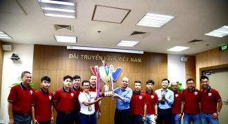Lãnh đạo Đài Truyền hình Việt Nam đón nhận và chúc mừng đội bóng vô địch Press Cup 2023