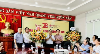 Gia đình Việt Nam tri ân các đơn vị, đối tác nhân dịp 28 năm thành lập