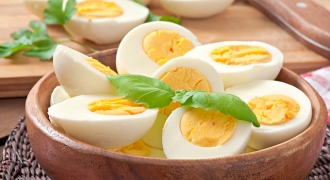 Trứng gà giúp tăng khả năng thụ thai ở nữ giới