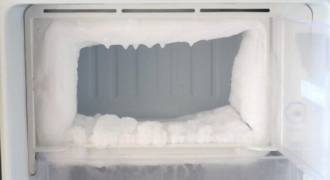 Vì sao tủ lạnh bị đóng tuyết, khắc phục thế nào?