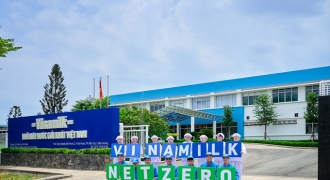 Vinamilk có thêm nhà máy đạt chứng nhận trung hòa Carbon, đẩy mạnh “xanh hóa” sản phẩm