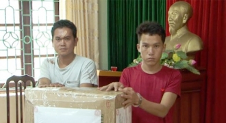 Lai Châu: Anh em rể vận chuyển 300.000 viên hồng phiến nặng 30,02kg