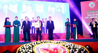 Vinamilk 21 năm liền nhận giải thưởng Hàng Việt Nam chất lượng cao