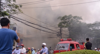 Nghệ An: Cửa hàng đệm Kymdan cháy dữ dội