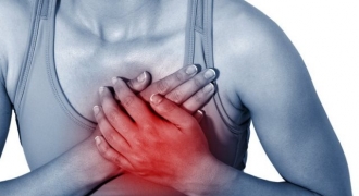 Những nguyên nhân khiến ngực bạn thi thoảng bị đau