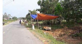 Hà Tĩnh: Phát hiện người đàn ông tử vong bất thường bên vệ đường