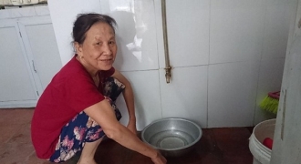 Hà Nội: Người dân mất nước sạch nhiều ngày nhưng không được thông báo