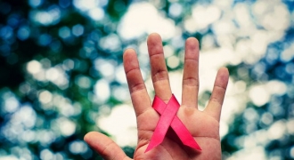 Điều đáng sợ nhất của người nhiễm HIV không phải là cái chết