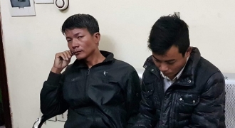 CSGT Hà Nội chạy bộ truy bắt 2 tên cướp manh động