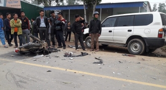 Hà Tĩnh: Xe biển xanh của UBND huyện đâm chết 3 thanh niên đi xe máy