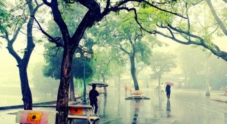 Tin thời tiết ngày 13/3: Hà Nội mưa rào, miền núi nguy cơ dông lốc