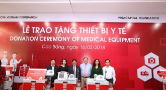 Toyota VN trao tặng thiết bị y tế cho các bệnh viện tại Cao Bằng