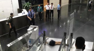Nữ sinh tử vong sau khi rơi từ tầng 3 tòa nhà Bitexco, TP.HCM