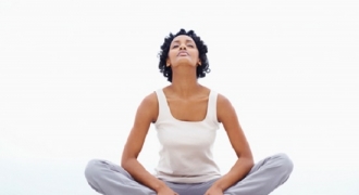 Những bài tập yoga đơn giản giúp se khít vùng kín cho mẹ sau sinh