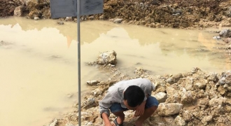 Thi công dự án sông Tam Điệp, công nhân phát hiện quả bom còn nguyên vẹn dưới lòng đất