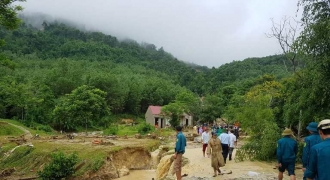 Thanh Hóa: Chia sẻ nỗi đau nơi gia đình có 4 người chết và mất tích do mưa lũ