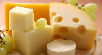 Trẻ ăn phô mai, bơ: Không thể thiếu nhưng tuyệt đối không nên thừa