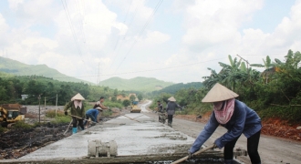 Đường liên huyện Uông Bí - Hoành Bồ (Quảng Ninh) chậm tiến độ: Lỗi tại ai?