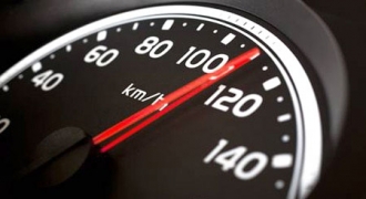 Đi Honda Airblade tốc độ hơn 50km/h, bạn đang ‘đốt tiền’ mua xăng mỗi ngày