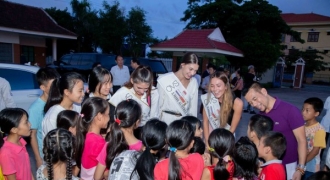 Đương kim Hoa hậu Áo từ thiện tại Quảng Bình