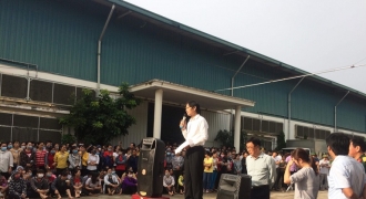 Bí thư huyện đối thoại, hơn 1000 công nhân đình công ở Thanh Hóa đã quay trở lại làm việc
