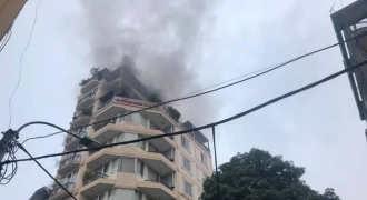 Cháy khách sạn Moonview ở phố Hàng Than: Hành trình giải cứu 3 người mắc kẹt bên trong