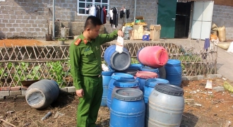 Phát hiện, bắt quả tang khoảng 20 tấn lòng lợn bẩn ở Quảng Ninh