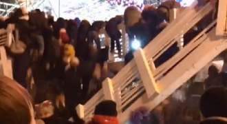 Sập cầu vào đêm đón năm mới ở Nga, nhiều người bị thương