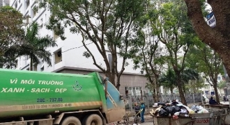 Rác thải ùn ứ nhiều ngày tại các đường phố Hà Nội đã được xử lý