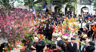 Phong tục đi chùa ngày Tết và hái lộc đầu xuân của người Việt