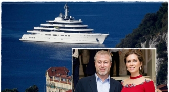 Những tỷ phú từng mua siêu du thuyền, chuyên cơ hàng tỷ đô làm quà tặng vợ