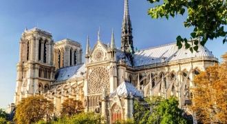Vẻ đẹp tráng lệ, nguy nga của nhà thờ Đức Bà Paris trước khi bị cháy