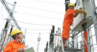 Cải tạo nâng cấp lưới điện, nhiều khu vực Hà Nội mất điện