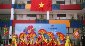 Lễ khai giảng đầu tiên mang đậm văn hóa Việt tại Vietschool