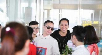 NTK Đỗ Trịnh Hoài Nam được chào đón tại sân bay hậu New York Couture Fashion Week